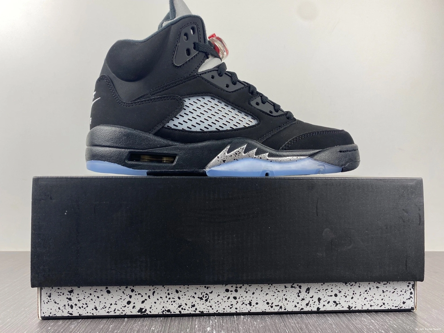 Jordan Retro - Black Metallic 845035-003 (2016) 5 0131